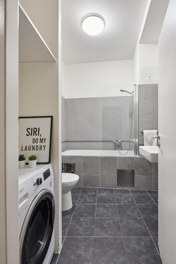 Prague Days - Modern Apt W Retro Elements - New Town Buitenkant foto